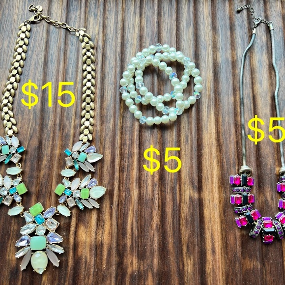 J Crew necklace, fresh water pearl necklace - Picture 3 of 3